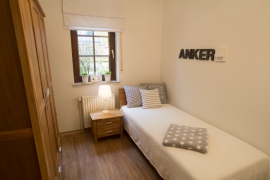 Schlafzimmer 2