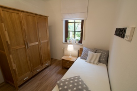 Schlafzimmer 2